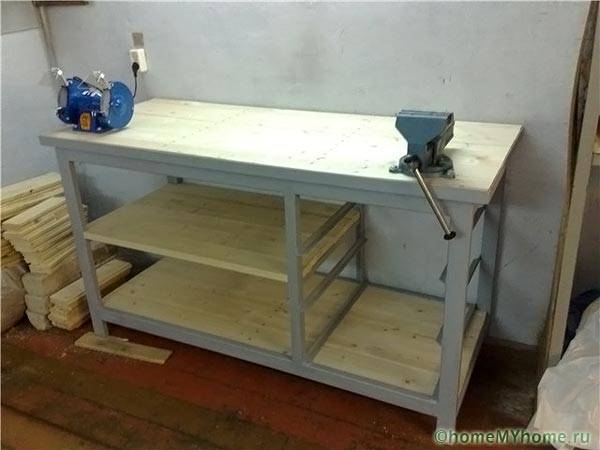 Домашна гаражна работна маса