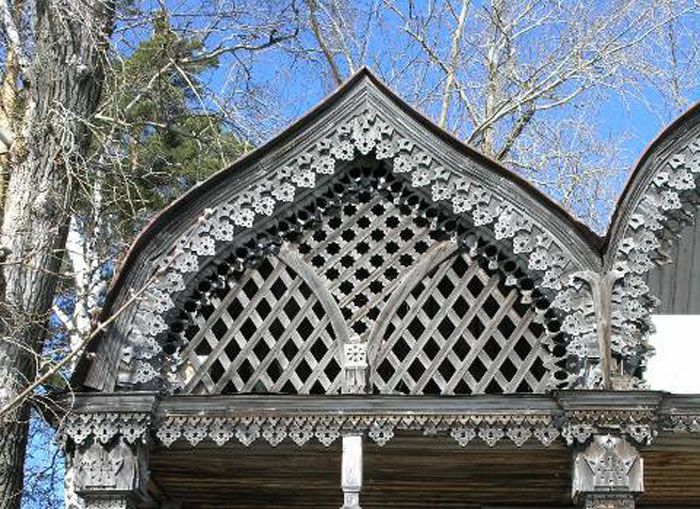 Формата на кила е била популярна в Русия за дървено строителство в старите дни.